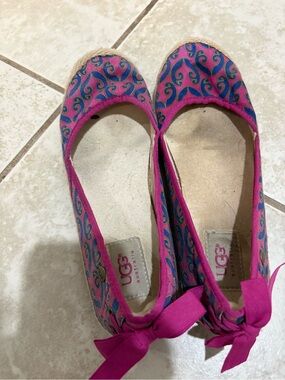 UGG Pink & Blue Paisley Slip-On Ballet Flats with Heel Bow